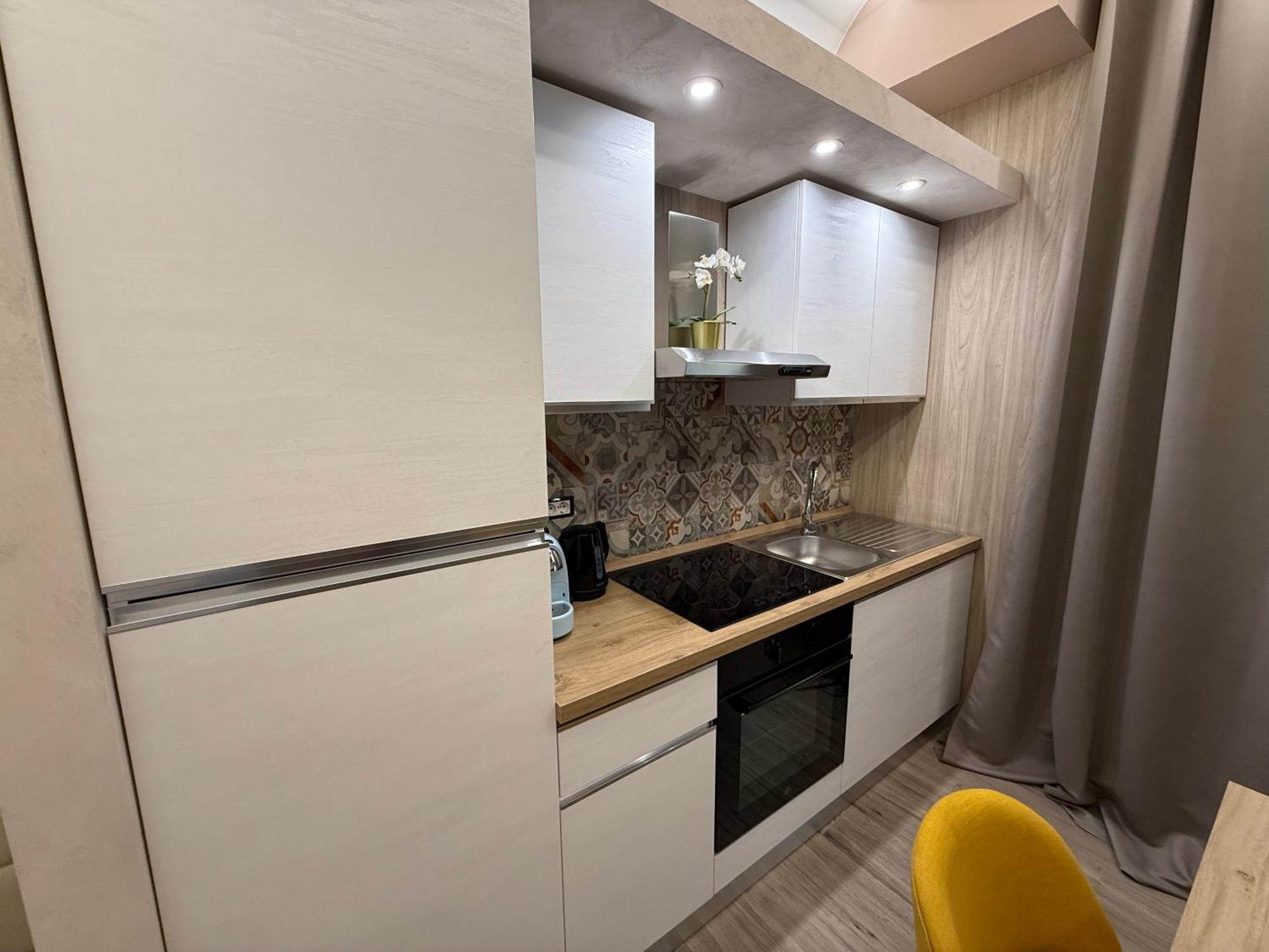 Th Luxury Rooms & Apartment Giardini Naxos Bagian luar foto