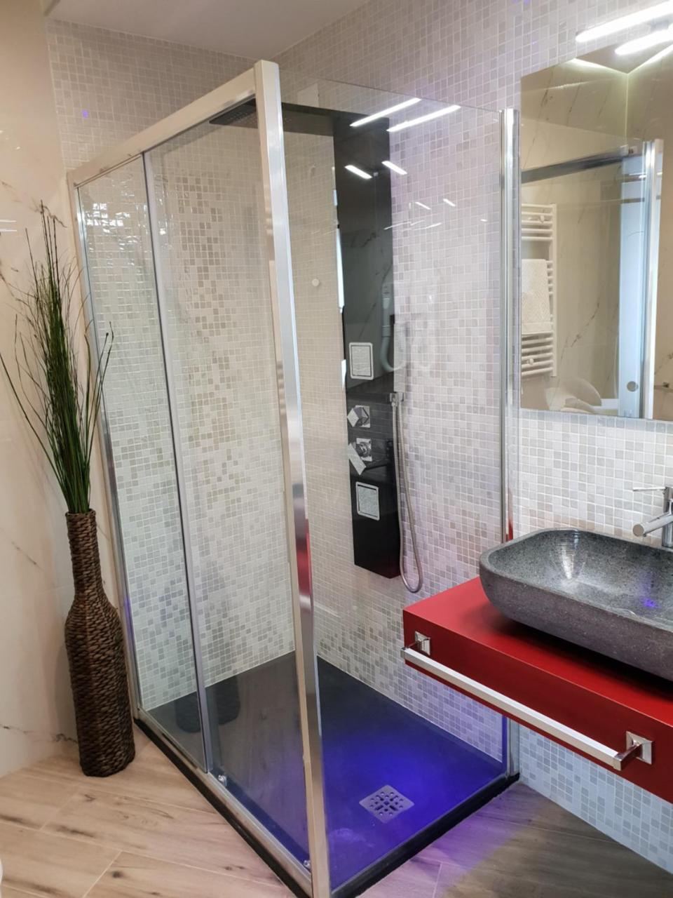 Th Luxury Rooms & Apartment Giardini Naxos Bagian luar foto